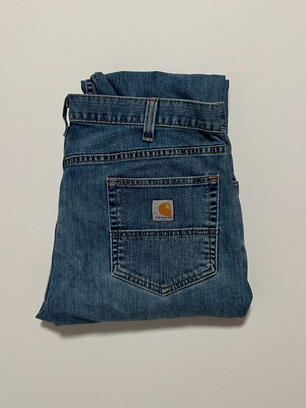 Carhartt Jeans Relaxed Fit Straight Leg Medium Wash Denim Men's size 38x32